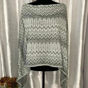 Art and Soul Women’s S/M Black & Gray Zig Zag Print Acrylic Shawl